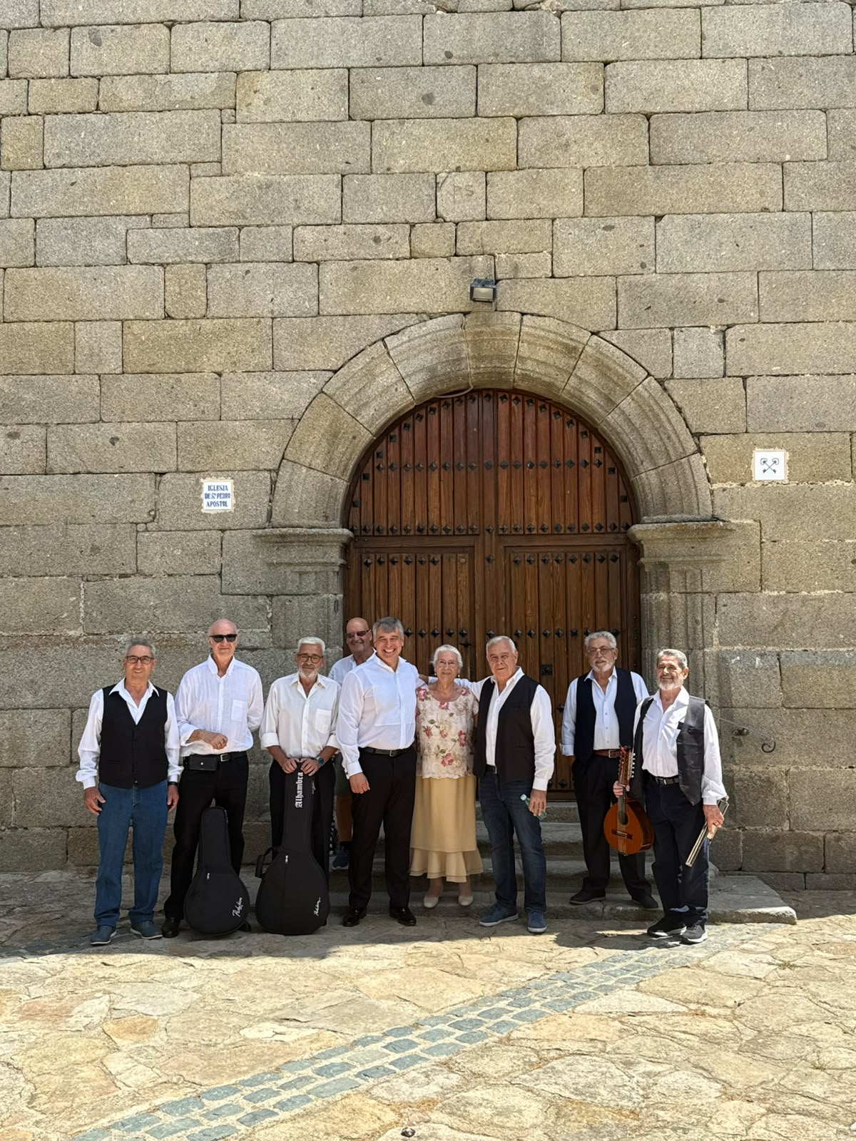 Iglesia de Navalmoral de la Sierra durante la visita de Alessandro Bassi