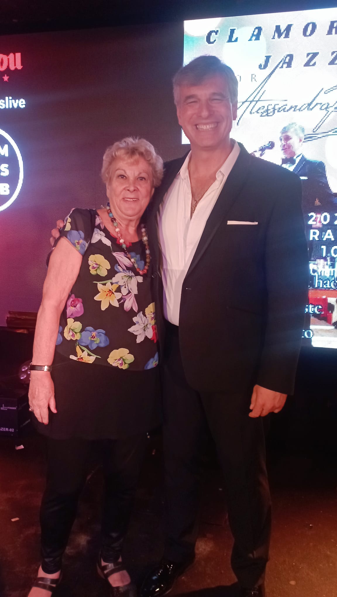 Alessandro Bassi con asistentes en Sala Clamores 2026 - imagen 10
