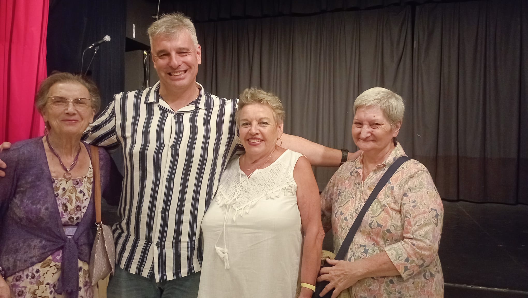 Encuentro de Alessandro Bassi con sus seguidores