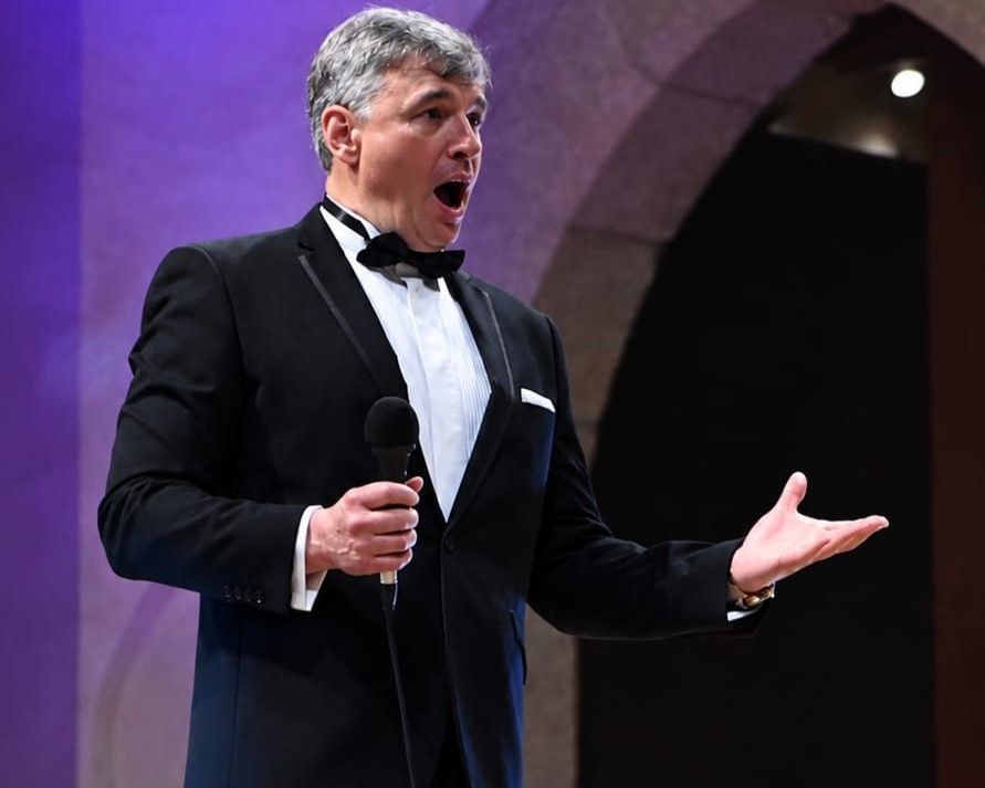 Alessandro Bassi en la nota de COPE Pozoblanco: El tenor al que buscan los pájaros